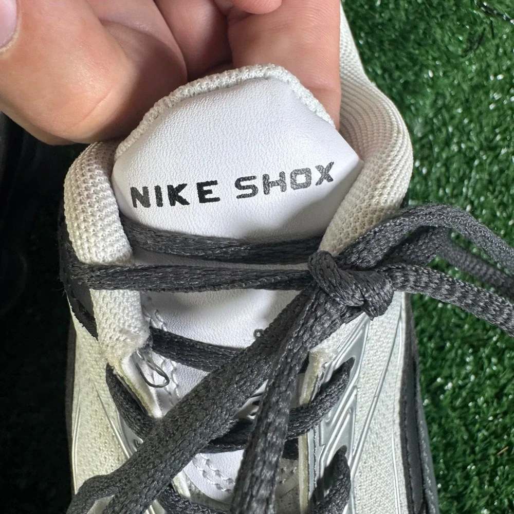 Nike Shox Enigma Womens Black Metallic Silver Grey Sneakers BQ9001-002 Size 7 - Picture 8 of 11